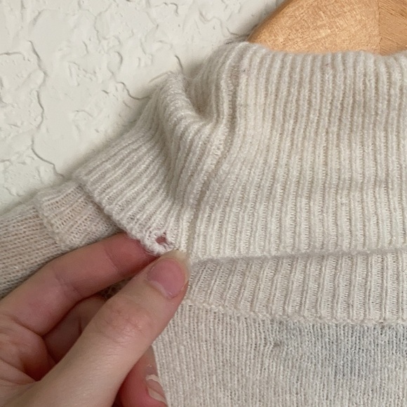 J.Crew cream tan and navy blue color block merino Wool turtleneck sweater - Picture 11 of 13